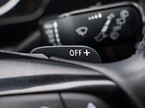 Volkswagen Touran 1,8 TSI 132kW DSG R-Line 7míst - náhled 22