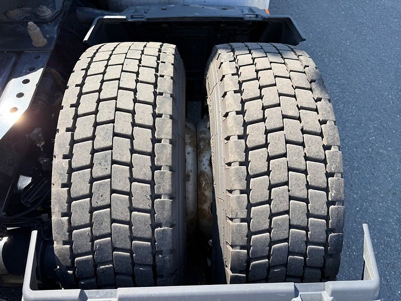 MAN TGX18.510 EURO 6 MEGA/lowdeck - fotka 9 z 19