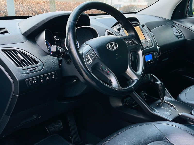 Hyundai ix35 2.0CRD 4X4 AUT KAMERA SERVISKA - fotka 26 z 44