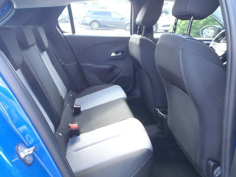 Opel Corsa Edition 1.2 Turbo 74kW - fotka 12 z 24