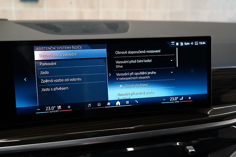 BMW X5 30d xDrive, Masáž, Nezávislé - fotka 33 z 44