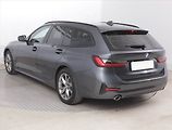 BMW Řada 3 (2022) Sport Line 318 d, Automat - náhled 3