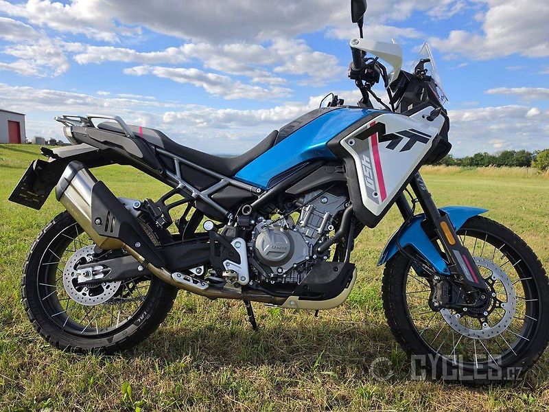 CFMOTO 450 MT-R (2024) - fotka 5 z 14