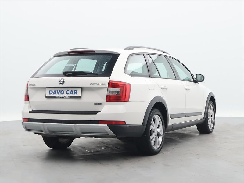 Škoda Octavia 2,0 TDI 135kW 4x4 DSG CZ Scout - fotka 7 z 28