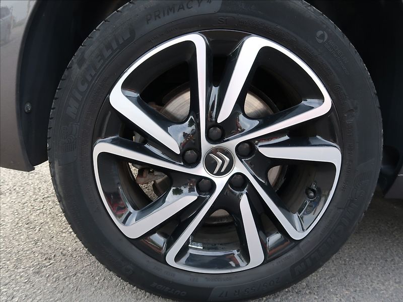 Citroën Grand C4 SpaceTourer 2,0 BHDi,120kW,1majČR,7míst - fotka 30 z 33