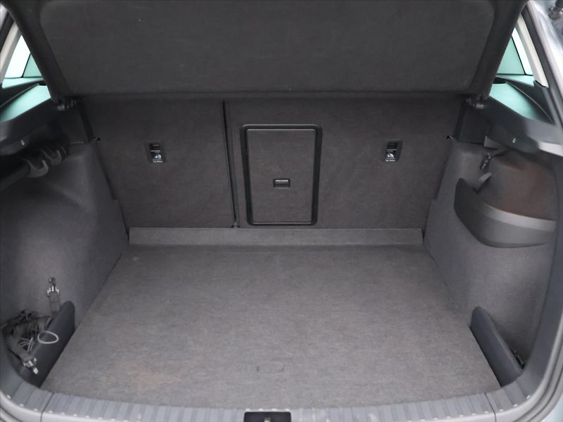 Škoda Karoq 1,6 TDI 85kW Ambition CZ DPH - fotka 10 z 29