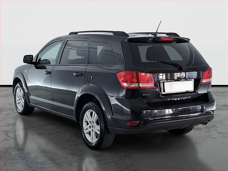 Fiat Freemont (2013) 2.0 MultiJet, 4X4, Automat - fotka 4 z 17