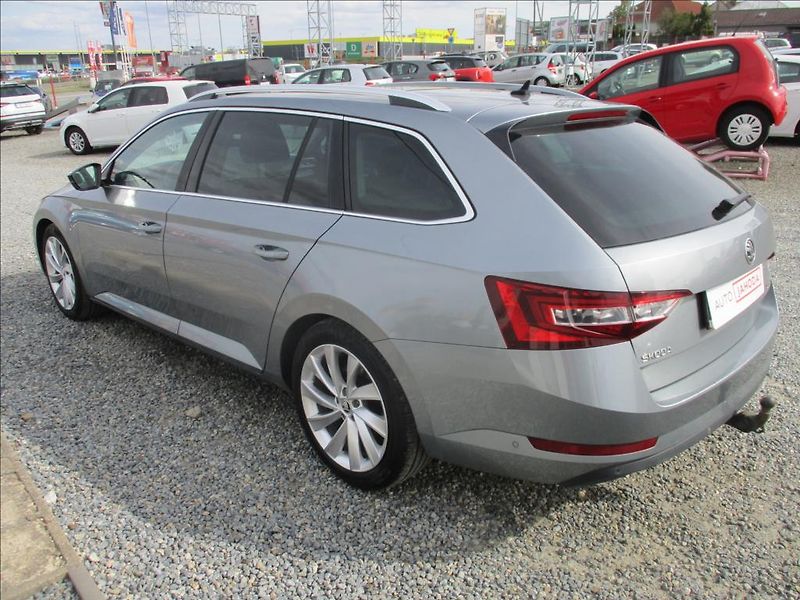 Škoda Superb 2,0 TDi,L&K,PANORAMA,DPH,CZ, - fotka 7 z 50