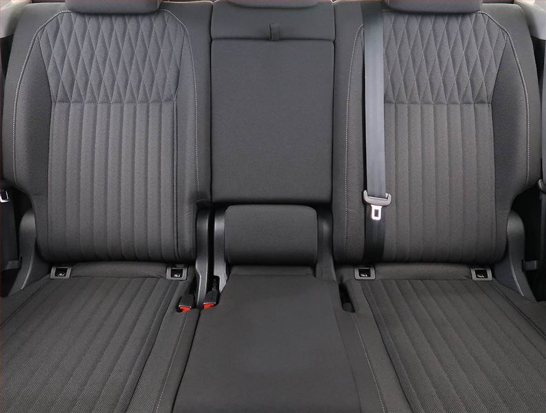 Volkswagen Tiguan Allspace (2024) Life 2.0 TDI, digi klima - fotka 10 z 28