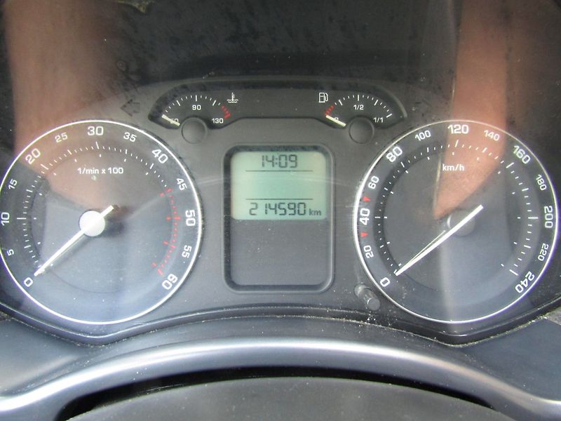 Škoda Octavia (2007) 1.9 TDI 77kW MOTOR BXE BEZ DPF - fotka 28 z 34