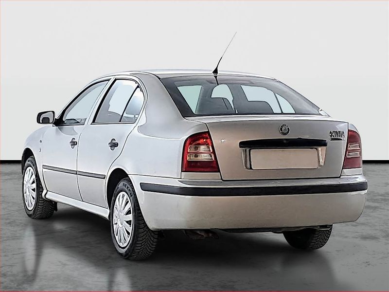 Škoda Octavia (2003) 1.9 SDI, nová STK - fotka 4 z 13