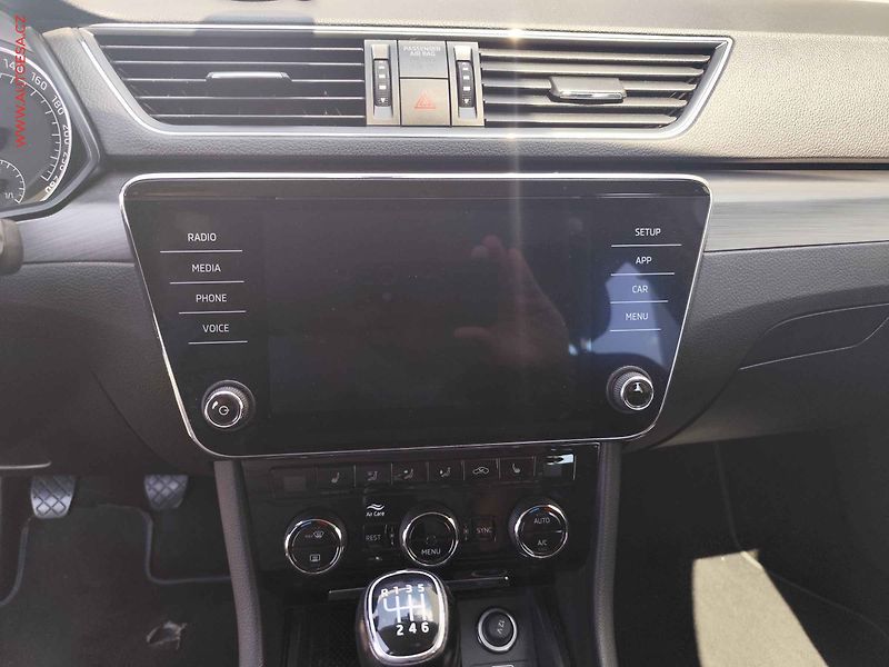 Škoda Superb (2018) 2.0 TDI, 2.maj,ČR, AC, TZ - fotka 12 z 28