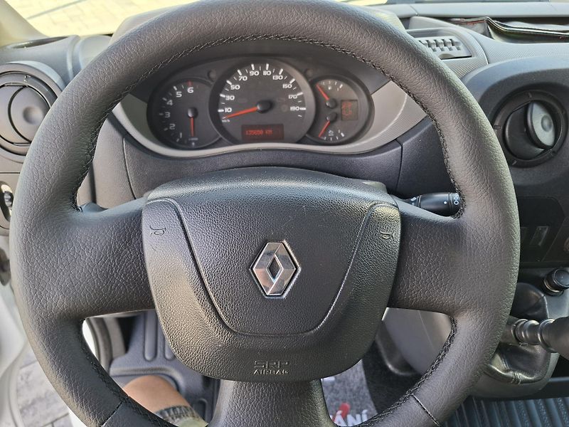 Renault Master (2017) 2,3DCi,Tupláky,tažné3,5t, DPH  - fotka 32 z 37