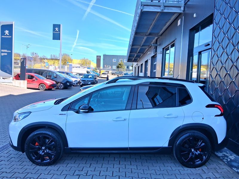 Peugeot 2008 GT LINE 1.2 PureTech 81 kW - fotka 4 z 30