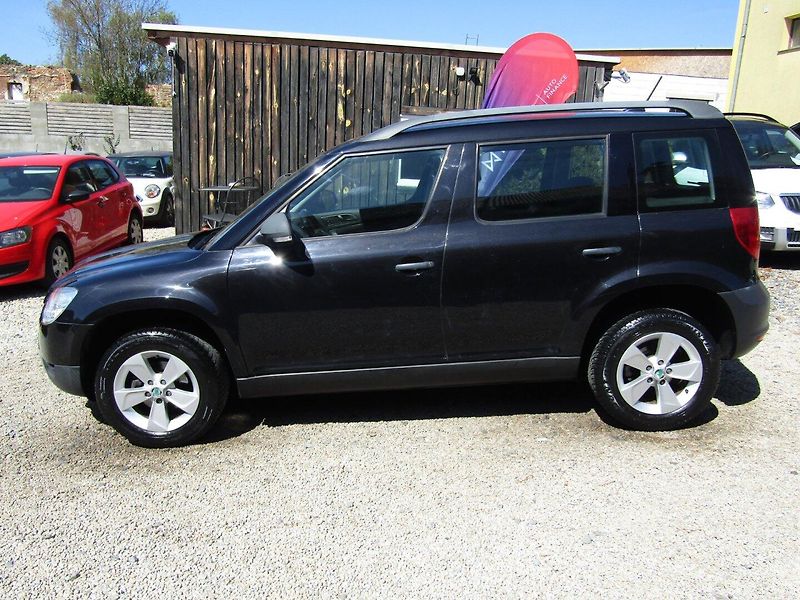 Škoda Yeti (2013) 1.2 TSI 77kW BEZ KOROZE - fotka 3 z 36