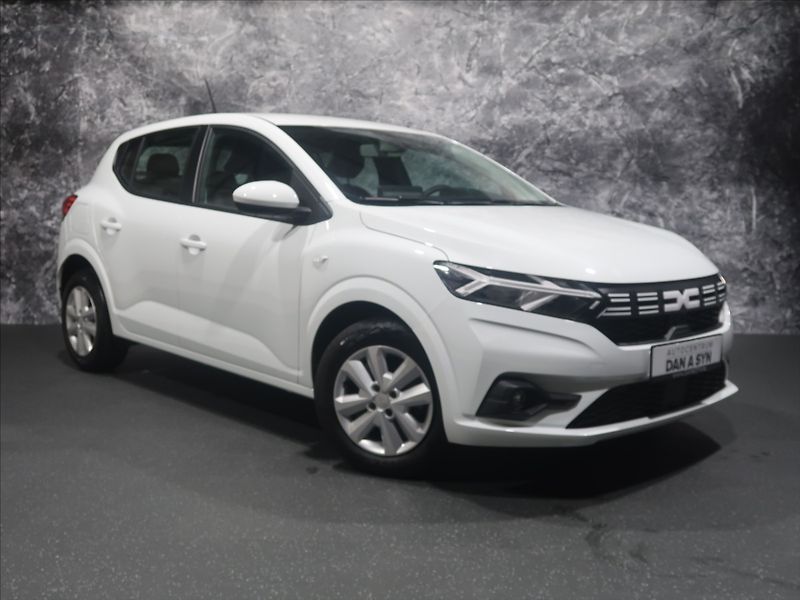 Dacia Sandero 1,0 SCe 67 1. maj. CZ 7800km - fotka 2 z 30