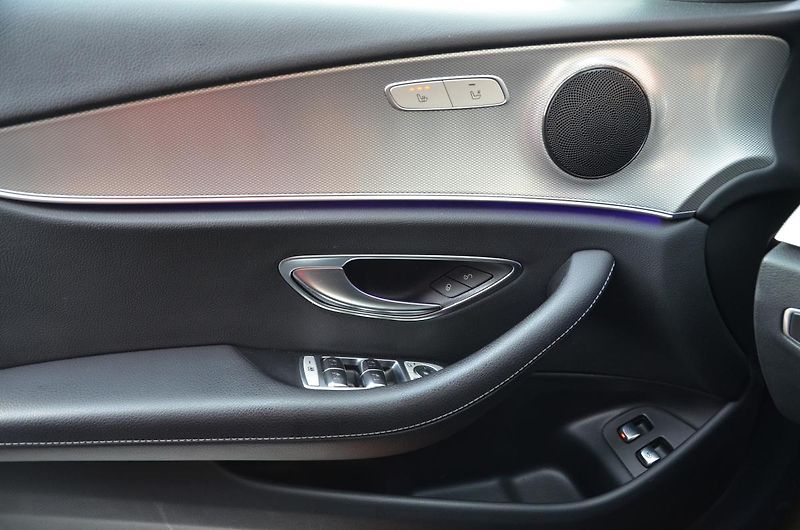 Mercedes-Benz Třídy E (2019) E 220d // REZERVOVÁNO // - fotka 28 z 46