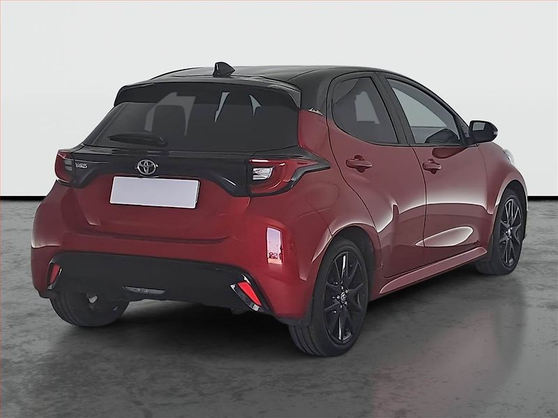Toyota Yaris (2022) 1.5 VVT-i, Serv.kniha, Kůže - fotka 5 z 21
