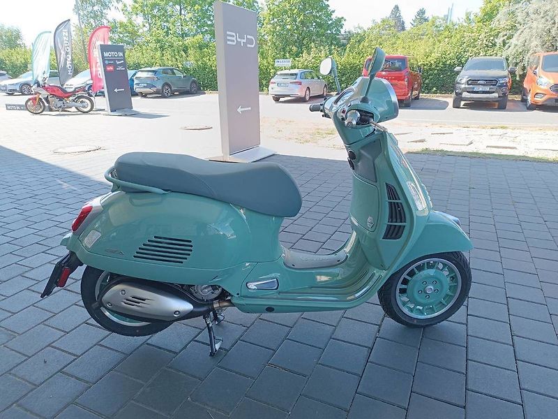 Vespa (2026) GTS 310 Verde 80th 2026 (sleva - fotka 7 z 14