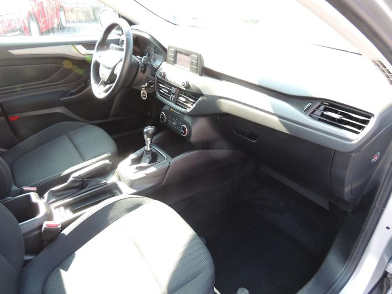 Ford Focus (2019) 1.0i,92kw,Trend,ČR,1maj. - fotka 29 z 50