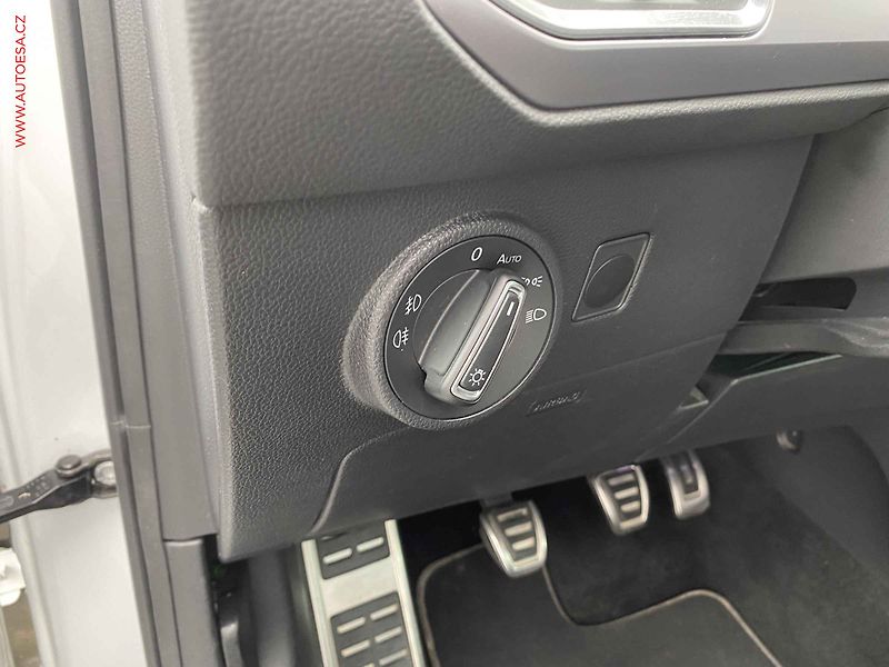 Seat Ateca (2021) 1.5 TSi, ČR, FR, LED, navi - fotka 15 z 20