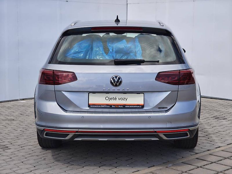Volkswagen Passat Alltrack 7DSG 4Motion 2,0TDi - fotka 21 z 23