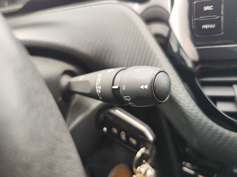 Peugeot 2008 1.2 PureTech/60kW Active - fotka 24 z 32