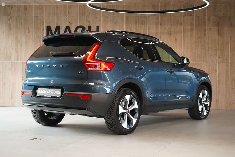 Volvo XC40 B3 Plus Dark, ACC, BLIS - fotka 8 z 43