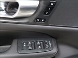 Volvo V60 2,0 B4 AT PLUS NAVI KAMERA ČR - náhled 15