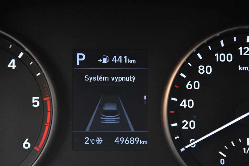 Hyundai i30 1.6 CRDi STYLE A/T,KAMERA,LED - fotka 21 z 48