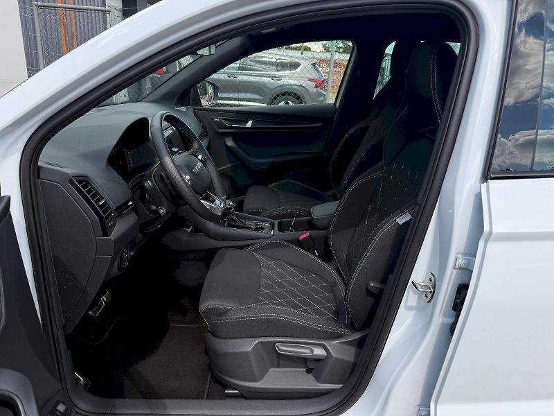 Škoda Karoq (2025) 1.5 TSI 110 kW DSG SportLine - fotka 9 z 28