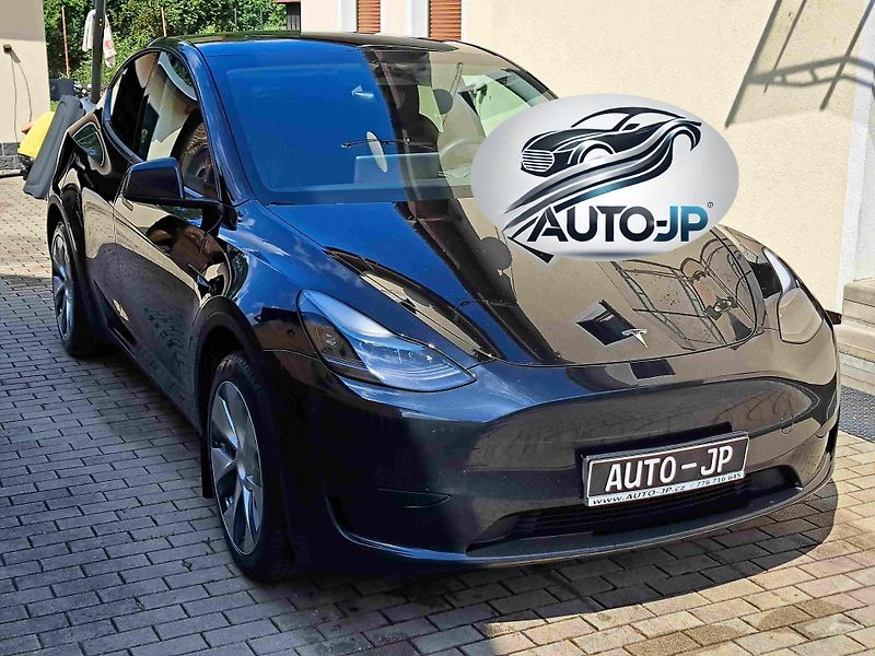Tesla Model Y (2023) RWD LED ACC 19ALU NAVI - fotka 1 z 11