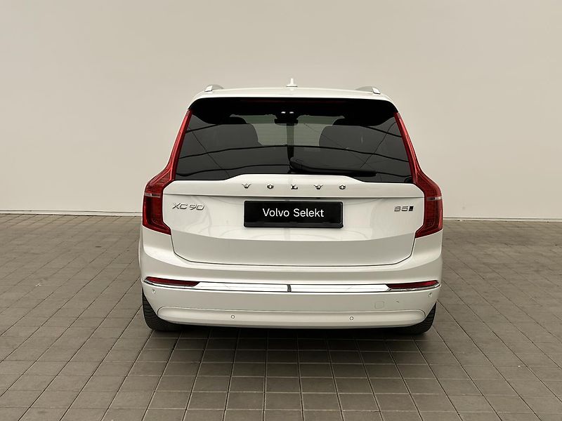 Volvo XC90 2.0 B5 4x4 ULTIMATE - fotka 5 z 35