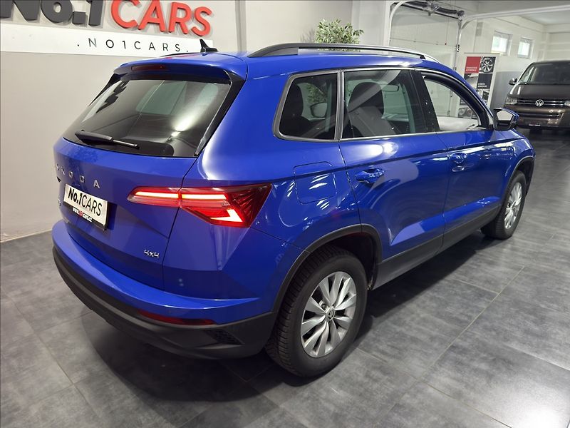 Škoda Karoq 2,0   TDI DSG 4X4 VIRTUAL ACC - fotka 5 z 33