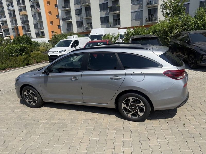 Hyundai i30 26 WG 1,0 T-GDI MT GO CZECH - fotka 3 z 9