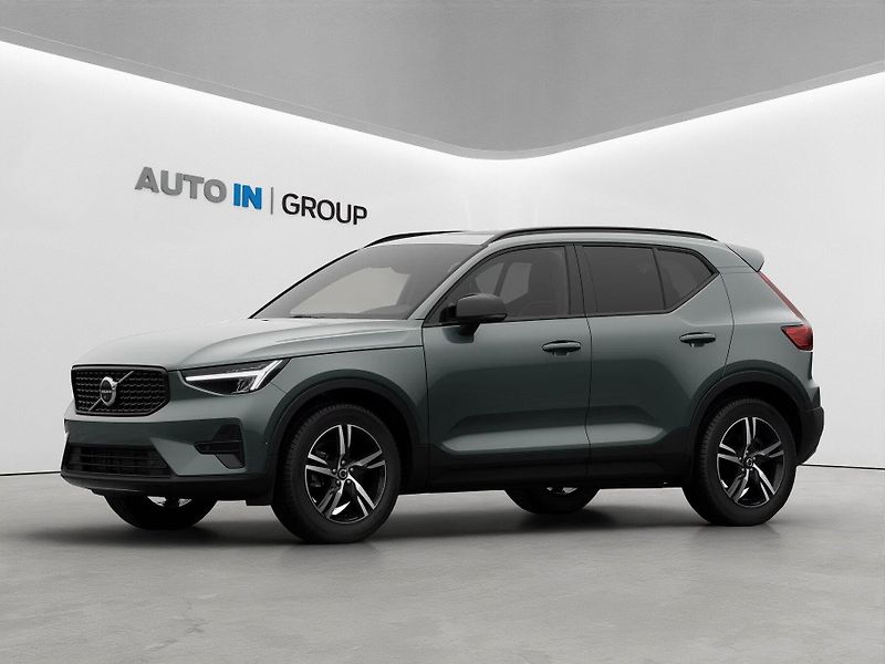 Volvo XC40 (2026) Plus Dark B4 145k, pano,360°ka - fotografie inzerátu