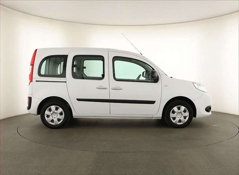 Renault Kangoo (2020) 1.5 dCi, 5Míst, ČR, 1Maj, DPH - fotka 6 z 12
