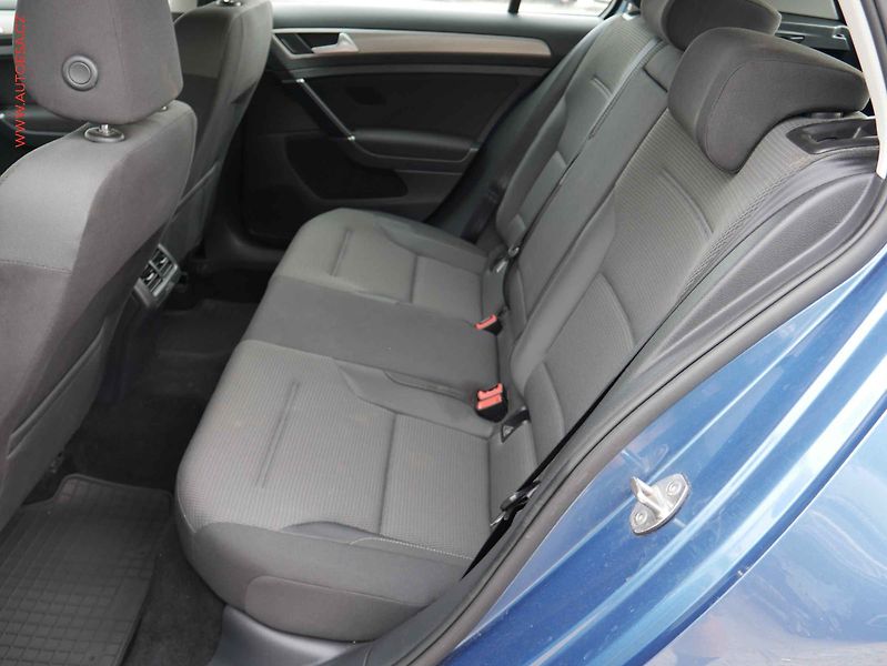 Volkswagen Golf (2013) 1.2 TSi, 1.maj,ČR, AAC, tempo - fotka 10 z 15