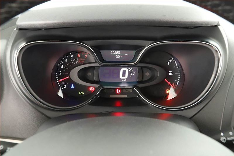 Renault Captur (2018) 1.2 TCe, Automat, Serv.kniha - fotka 8 z 14