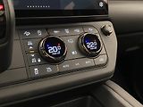 Land Rover Defender (2026) OCTA BLACK AWD AUT - náhled 42