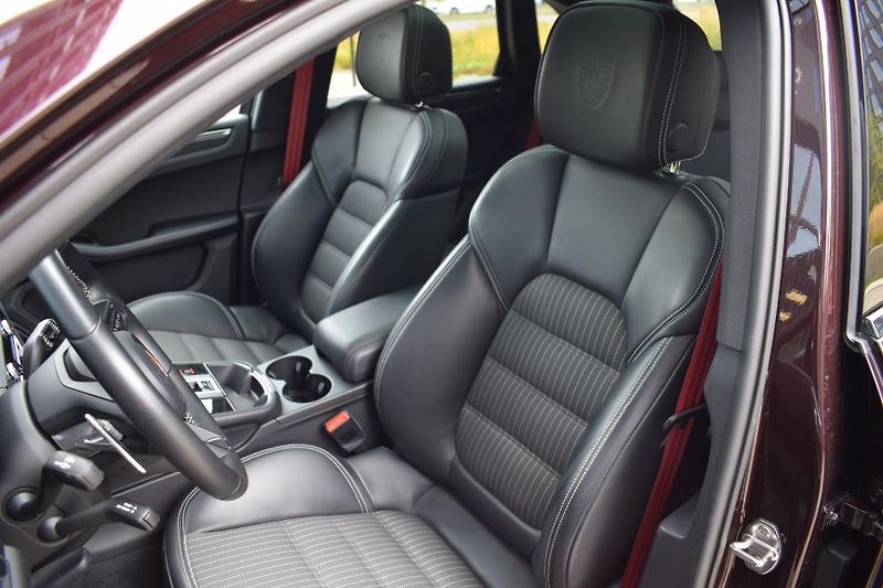 Porsche Macan (2023) T/Pano/KeyLess - fotka 23 z 42