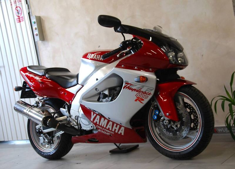 Yamaha YZF 1000 R Thunderace (1998) - fotka 2 z 20