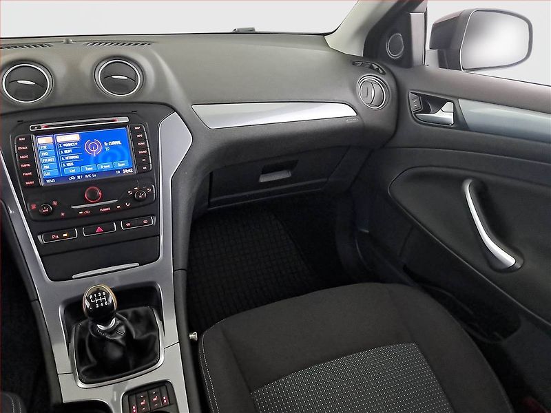 Ford Mondeo (2012) 2.0 TDCi, Serv.kniha, po STK - fotka 8 z 17