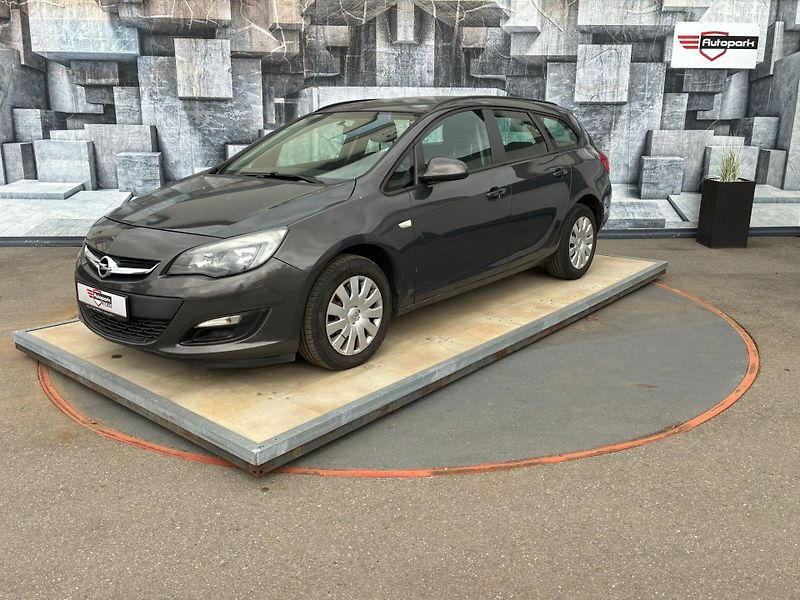 Opel Astra (2013) 2.0DCTi, 121KW, AUTOMAT - fotka 3 z 23