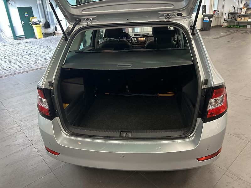 Škoda Fabia (2022) 1.0TSi 70kW Klima Alu - fotka 22 z 24