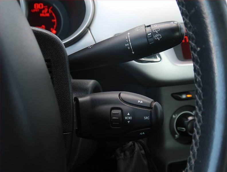 Citroën C3 (2011) 1.4 HDi, po STK, jezdí dobře - fotka 15 z 18