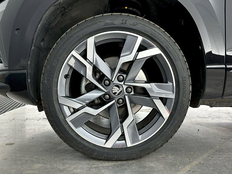 Škoda Karoq (2025) DSG 2.0TDI 110kW 4x4 SportLine - fotka 34 z 34