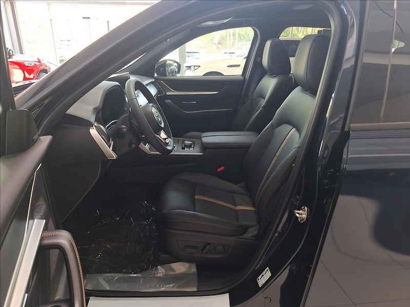 Mazda CX-60 (2026) 3.3 D 254k AWD AT8 HOMURA PLUS - fotka 3 z 18