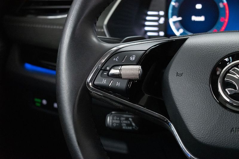 Škoda Octavia 1.5TSI REZERVACE - fotka 20 z 47
