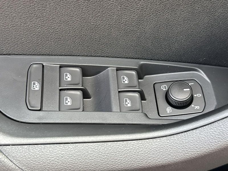 Škoda Karoq (2026) 1.5 TSI DSG Sportline - fotka 12 z 36